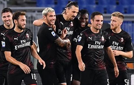 لاتزیو صفر - میلان ۳/ روسونری، یوونتوس را به قهرمانی نزدیک کرد 