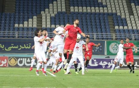 
سیرجانی‌ها پیروز شدند، نبرد مشهدی‌ها و تبریزی‌ها برنده نداشت
