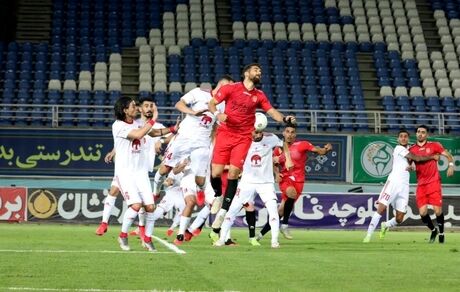 
سیرجانی‌ها پیروز شدند، نبرد مشهدی‌ها و تبریزی‌ها برنده نداشت
