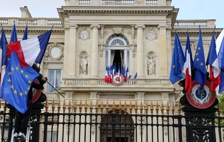 فرانسه، کاردار ایران را احضار کرد