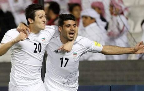 شوخی خنده‌دار سردار آزمون با طارمی و VAR!