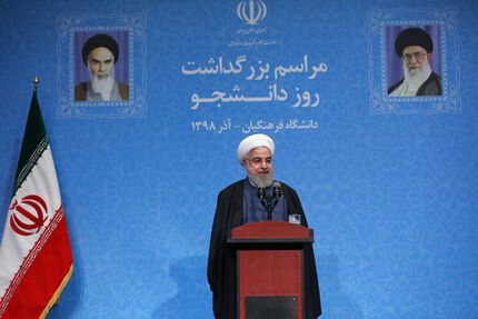 روحانی پاسخ داد: دلیل تصمیم بنزینی سران قوا چه بود؟