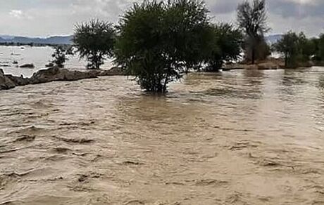 سیل، ۲ روستای شهرستان بختگان را تخلیه کرد