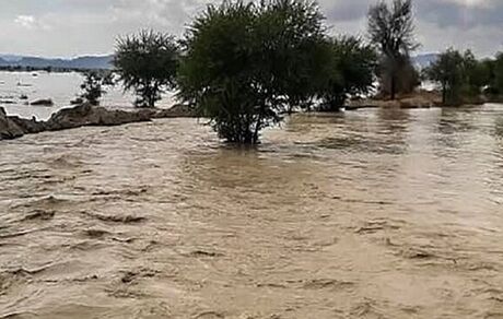 سیل، ۲ روستای شهرستان بختگان را تخلیه کرد