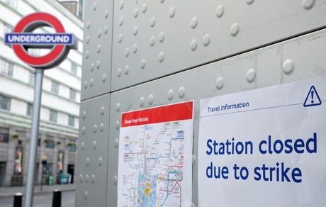 انگلیس برای کاهش تبعات اعتصاب‌ها، به ارتش متوسل می‌شود