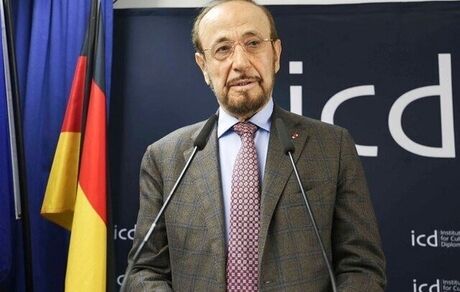 عموی جنجالی بشار اسد درگذشت