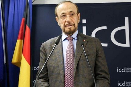 عموی جنجالی بشار اسد درگذشت