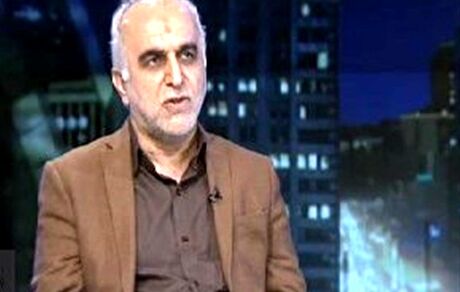 دژپسند: دولت در ۶ ماهه نخست سال ۱ ریال هم به بانک مرکزی وابستگی نداشت