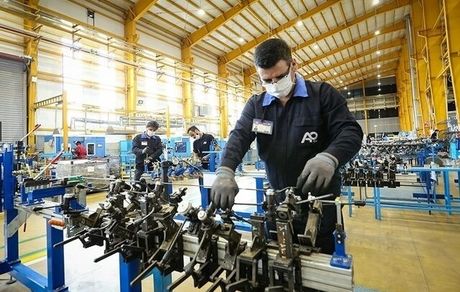 برای ایجاد شغل باید از دلارهای نفتی فاصله بگیریم!