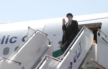 رئیس جمهور عازم مسکو شد / رئیسی: روابط ایران و روسیه جلوی یکجانبه‌گرایی را در دنیا می‌گیرد