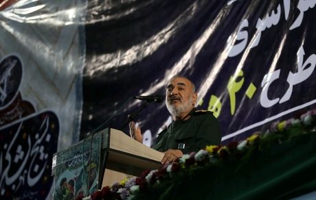 فرمانده سپاه: دشمن درصدد ایجاد یک شورش مزمن فراگیر بود