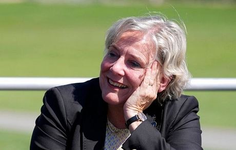 وزیر دفاع هلند بخاطر افغانستان استعفا کرد