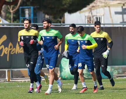 سپاهان فردا به عربستان می‌رود