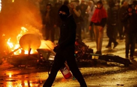 تظاهرات اعتراضی بدلیل باخت تیم ملی بلژیک، ۱۰ بازداشتی داشت