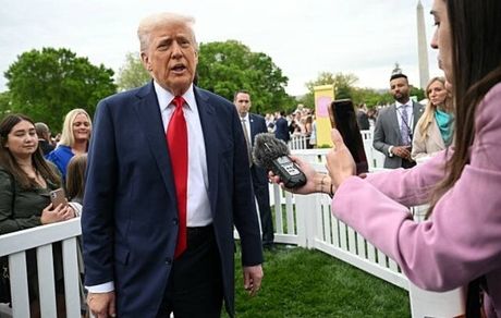 اظهار رضایت ترامپ از گفت و گوها با ایران