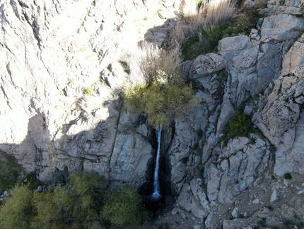 ثبت ملی آبشار طاقا روستای آرتیمان شهرستان تویسرکان