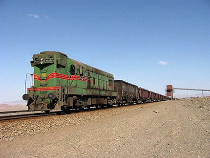 رشد ۱۴ درصدی سهم حمل و نقل ریلی از کل تناژ باری جابجا شده در بنادر 