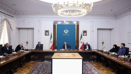 دولت چهاردهم در اقتصاد به دنبال تامین معیشت مردم، تحقق عدالت و ایجاد بازاری رقابتی است