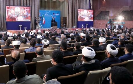 امروز رهبر معظم انقلاب پرچمدار بزرگ عدالت است