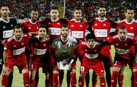 یک مربی ایرانی گزینه هدایت تراکتور