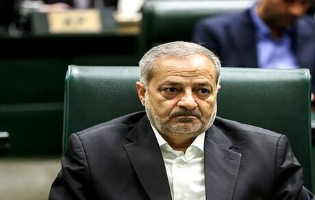 وزیر آموزش و پرورش: باید «فوق‌العاده خاص» به معلمان تخصیص یابد