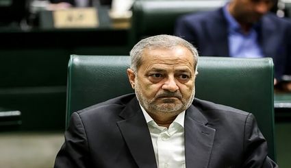 وزیر آموزش و پرورش: باید «فوق‌العاده خاص» به معلمان تخصیص یابد