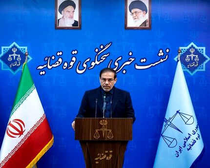 پرونده کوروش کمپانی، ۷۱۰۰ شاکی دارد / برخی فرش‌های سرقت رفته کاخ سعد آباد در دستگاه‌های دولتی پیدا شد