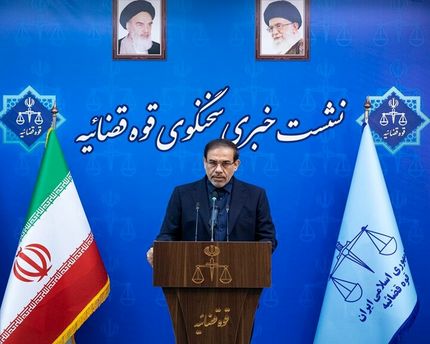 پرونده کوروش کمپانی، ۷۱۰۰ شاکی دارد / برخی فرش‌های سرقت رفته کاخ سعد آباد در دستگاه‌های دولتی پیدا شد