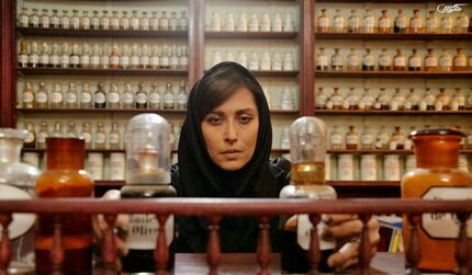 قاچاق فیلم مهتاب کرامتی در شبکه‌های ماهواره