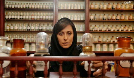 قاچاق فیلم مهتاب کرامتی در شبکه‌های ماهواره