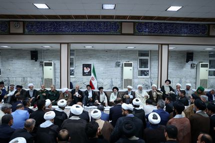 کاستی‌ها در خوزستان مربوط به امروز نیست، اما دولت مردمی خود را موظف به جبران آنها می‌داند