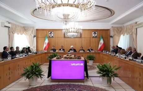 روحانی:  مبارزه با فساد را تبدیل به اختلاف نکنیم/ در مسأله انتخابات نمی‌توانم واقعیت‌ها را نگویم/ حرف‌هایم درباره ۲ میلیارد دلار تازه نیست 