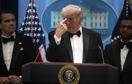 عامل حمله به ضیافت شام خبرنگاران کاخ سفید با ترامپ، انگیزه‌اش را اعلام کرد