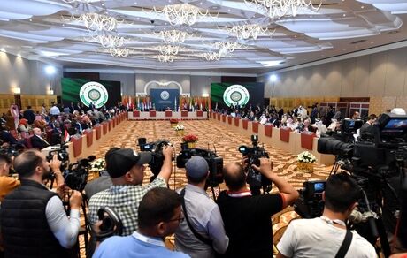 اولین نشست بین المللی بدون استفاده از کاغذ برگزار شد