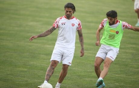 مدافع سابق پرسپولیس قراردادش را فسخ کرد