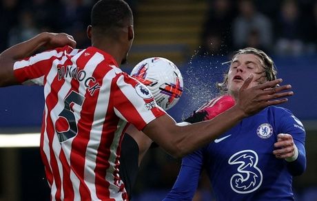 چلسی لمپارد همچنان می‌بازد / لیورپول کامبک زد