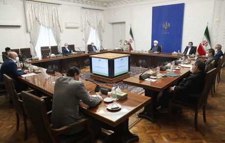 روحانی: بخش دولتی پیشتاز مقابله با گرانی باشد/ انتظار ثبات بیشتر در بازار ارز با همکاری صادرکنندگان
