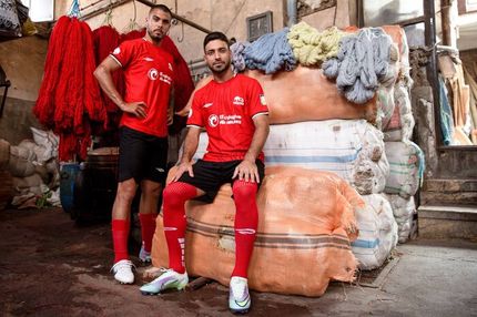 رونمایی متفاوت باشگاه تراکتور از کیت اول لباس‌های این تیم