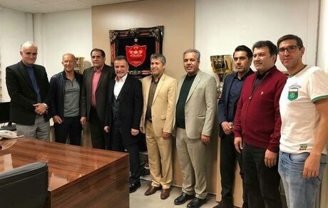 پرسپولیس و ادامه روز‌های پرتنش با علنی شدن اختلاف‌ها/ خودزنی یه سبک سرخ‌ها