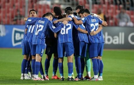 استقلال خواستار تعویق یک روزه بازی با تراکتور شد