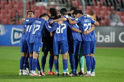 استقلال خواستار تعویق یک روزه بازی با تراکتور شد