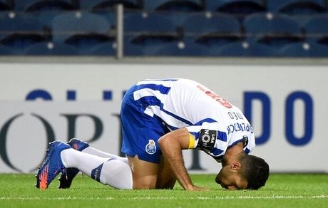 طارمی بالاخره به ترکیب اصلی پورتو رسید