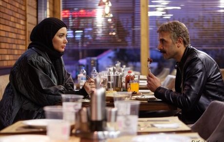 انتقاد از حذف صحنه‌های عاشقانه سریال «بی‌نشان»