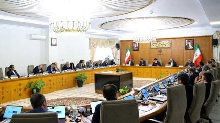 رییس جمهور، اعضای دولت را مسئول پیگیری و اجرای رهنمودهای رهبر معظم انقلاب دانست