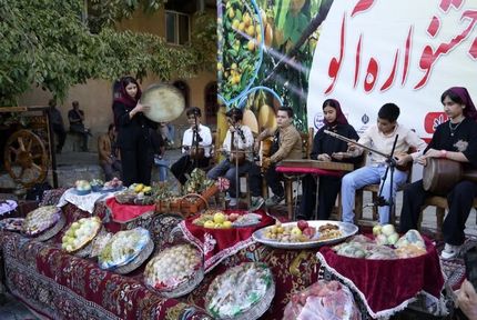 جشنواره آلو در ماسوله غرب برگزار شد