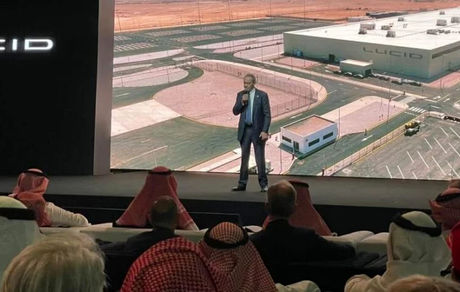 عربستان کارخانه تولید خودروی برقی افتتاح کرد