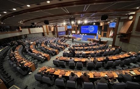 بالاخره با تاخیر و بعد از اتفاقات عجیب، مجمع انتخاباتی فدراسیون فوتبال آغاز شد