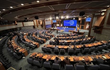 بالاخره با تاخیر و بعد از اتفاقات عجیب، مجمع انتخاباتی فدراسیون فوتبال آغاز شد