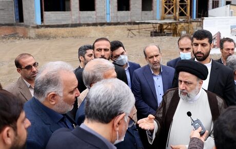 رئیس جمهور از پروژه توسعه بیمارستان ۱۷ ساله زعیم پاکدشت بازدید کرد