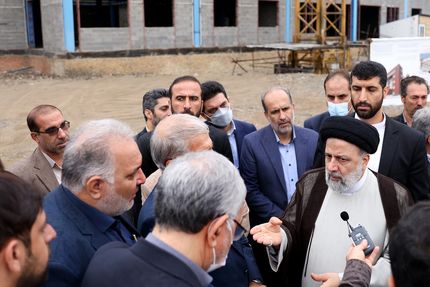رئیس جمهور از پروژه توسعه بیمارستان ۱۷ ساله زعیم پاکدشت بازدید کرد